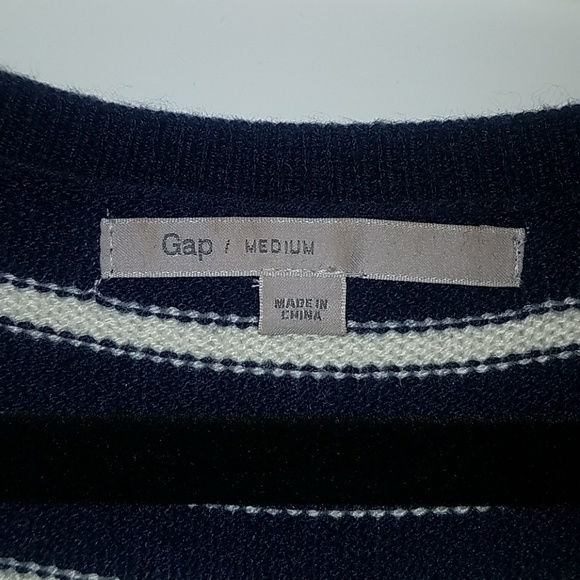 Gap Short Sleeve Sweater - Picture 2 of 3
